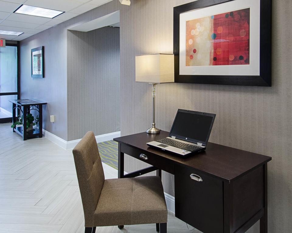 Suburban Extended Stay Hotel Ουόρστερ Εξωτερικό φωτογραφία